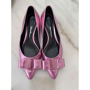 Salvatore Ferragamo Viva Flats Metallic Pink Pointed Tie Bow Heel Size 9.5